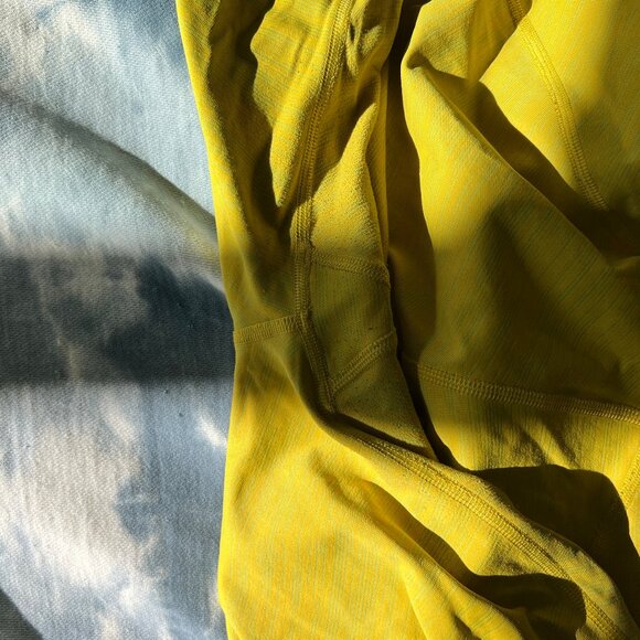 Women's Yellow Outdoor Voices TechSweat 7/8 Flex Leggings Large - Picture 3 of 7